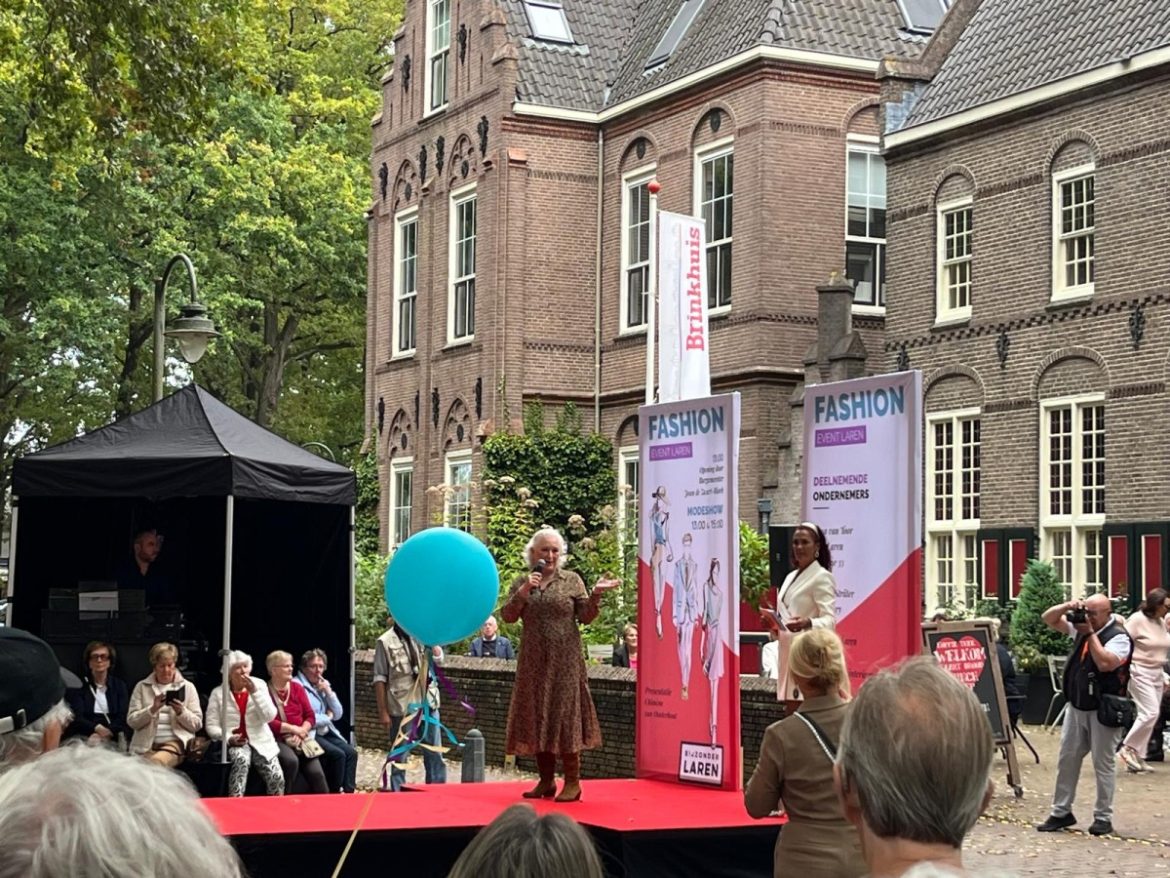 (foto) Geslaagde Fashionshow op de Brink