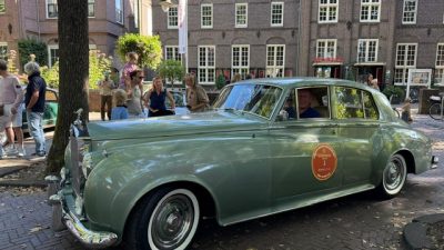 Rotary Oldtimer Meerijdag levert  € 10.000 op