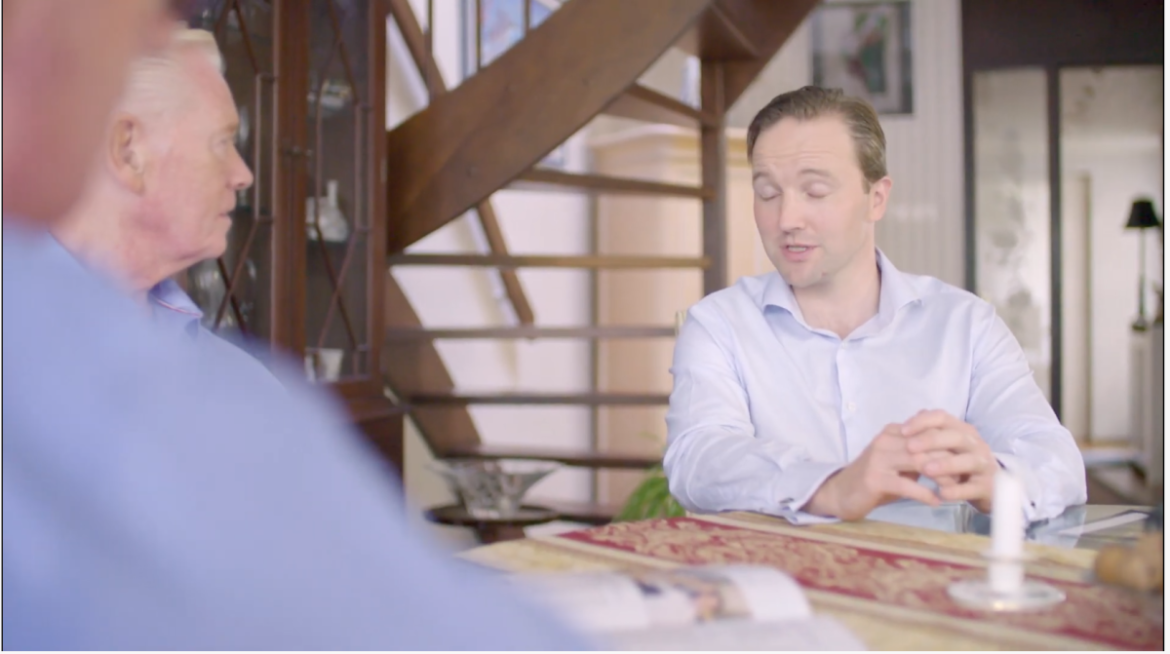 Bob Rebel koopt – zo goed als – afbetaalde woningen van senioren