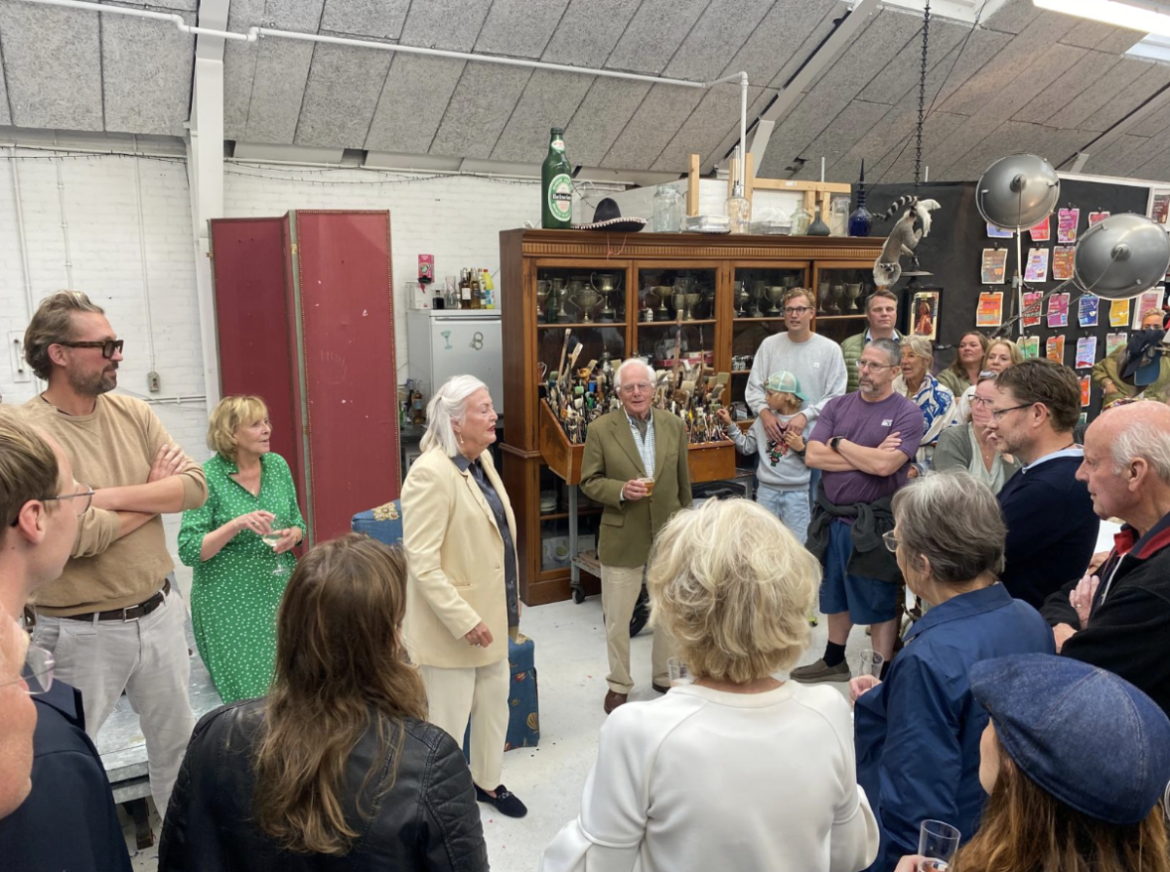 Gezellige Buurtborrel bij BPV ‘Hut van Mie’