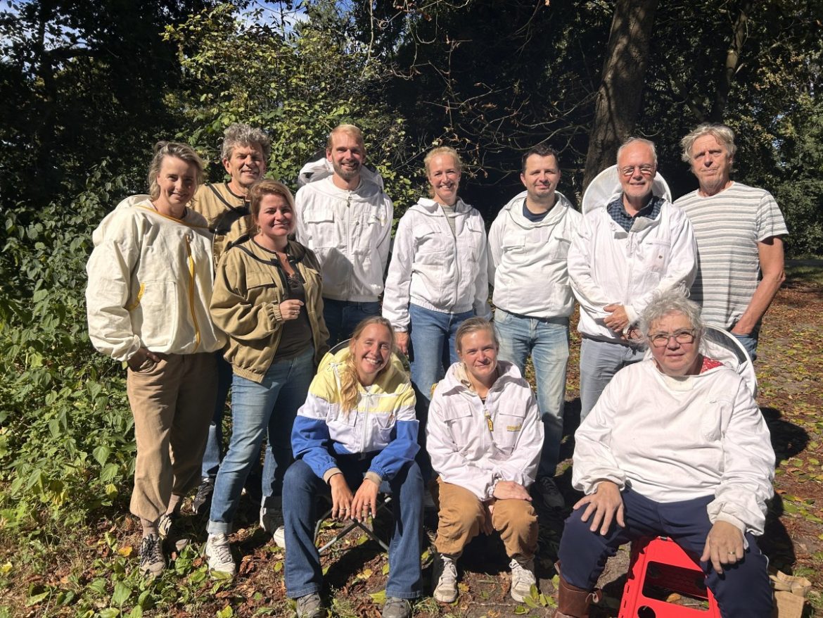Cursus bijenhouden afgerond