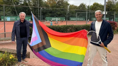 Tennisclub LLTC hijst regenboogvlag voor meer inclusie in de sport