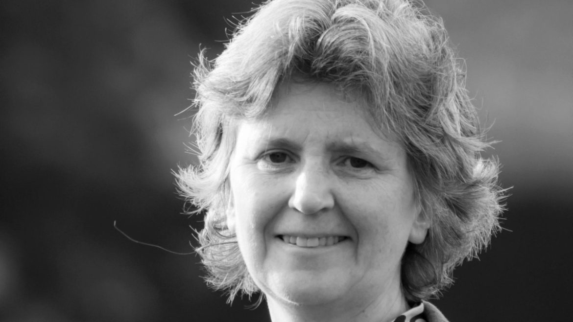 De stille gevaren van populaire babyproducten: de Larense ergonoom Brecht Daams doet onderzoek. ’Ouders weten vaak niet wat goed is voor een baby’