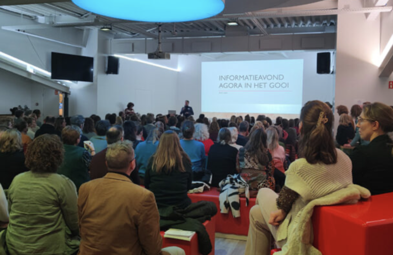 Larense wethouder De Groot wil bezwaar tegen nieuwe school Atel!er ’t Gooi doorzetten