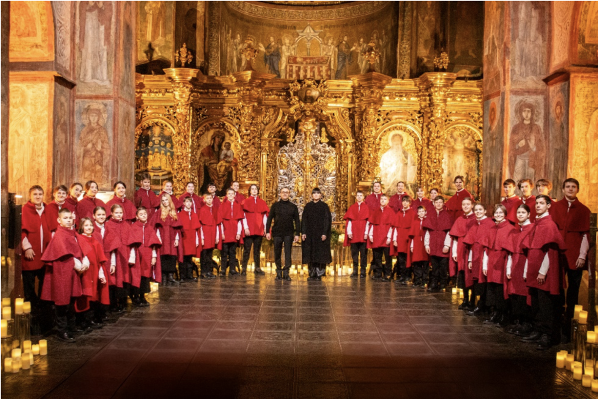 Concert Oekraïens jeugdkoor in de 100-jarige Sint Jan