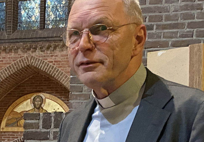 Larense pastoor Nico van der Peet te gast in podcast Ouwe Jongens