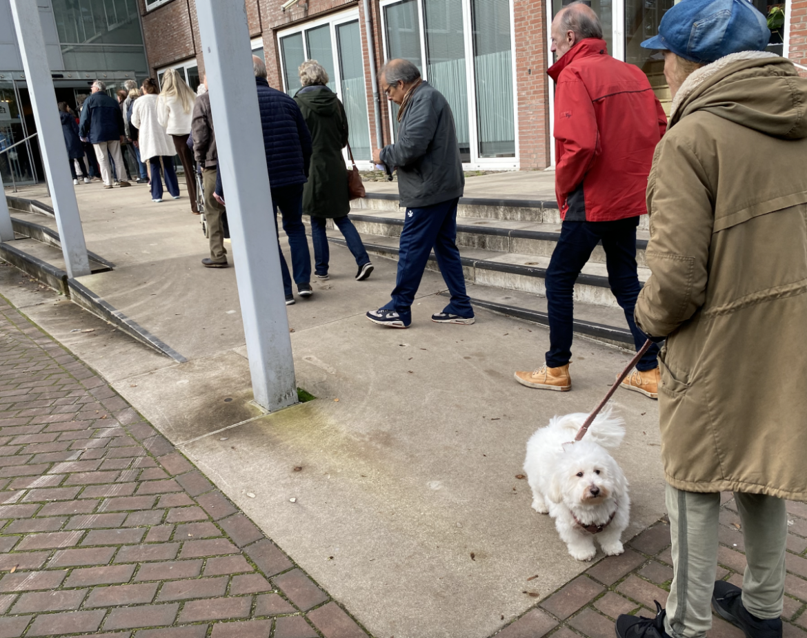 In de rij voor de griepprik…