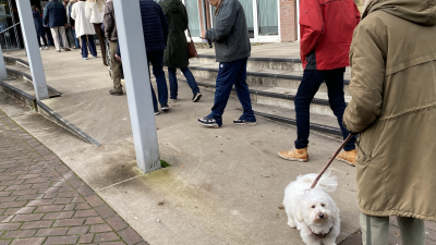 In de rij voor de griepprik…