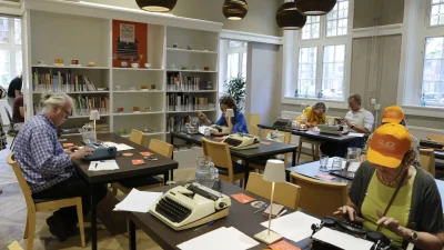 ‘Prachtige verhalen’ over koffie tijdens schrijfwedstrijd in Laren