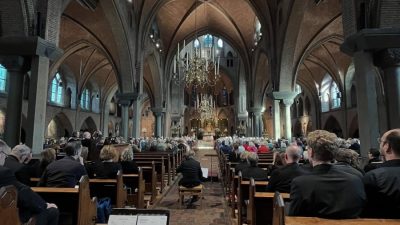 Matthew Coleridge: ‘Well, that was special! 600+ in the audience to hear the first performance of Requiem in the Netherlands.