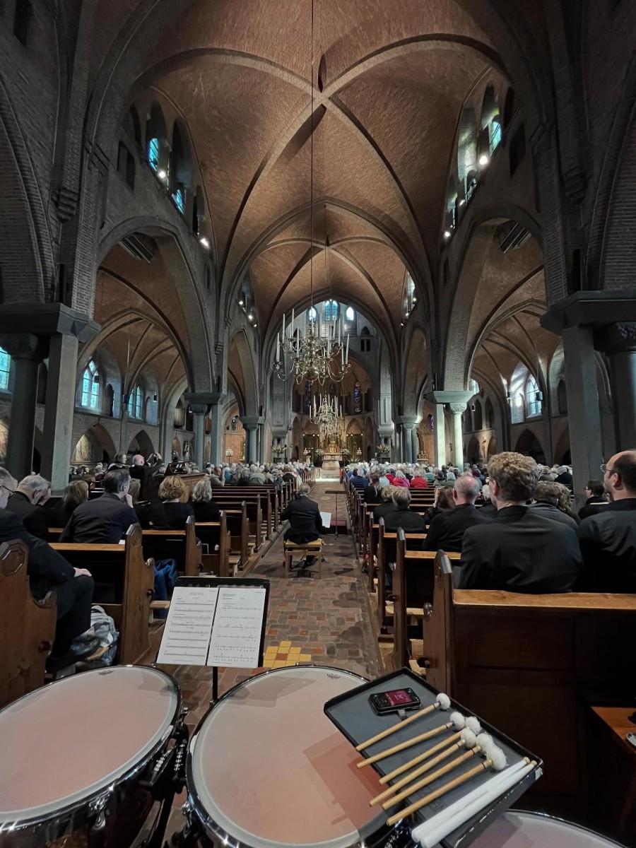 Matthew Coleridge: ‘Well, that was special! 600+ in the audience to hear the first performance of Requiem in the Netherlands.