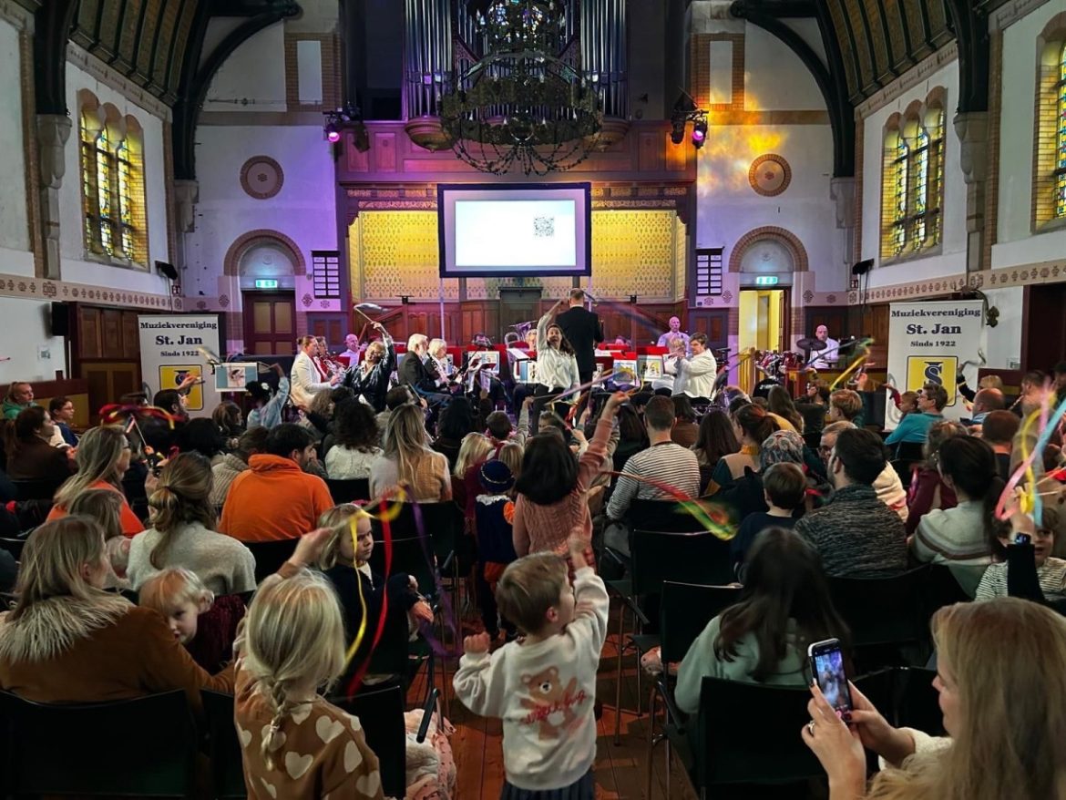 Geweldig kinderconcert door Muziekvereniging Sint jan