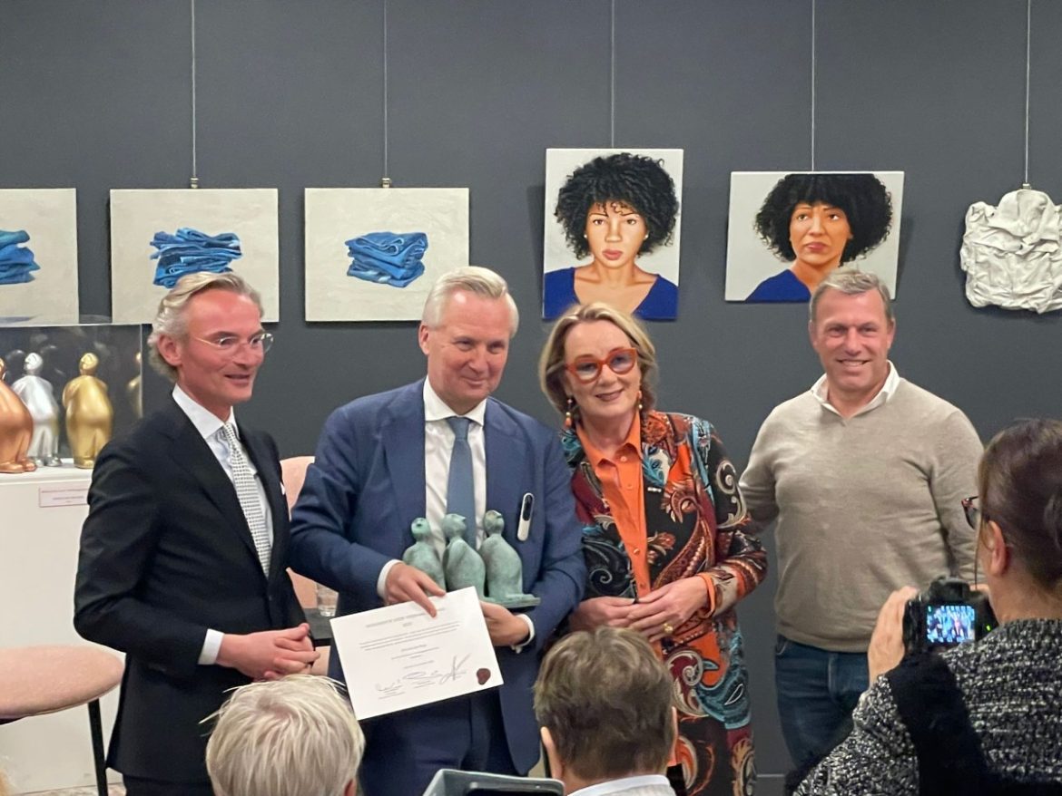 Carry van Bruggen-lezing