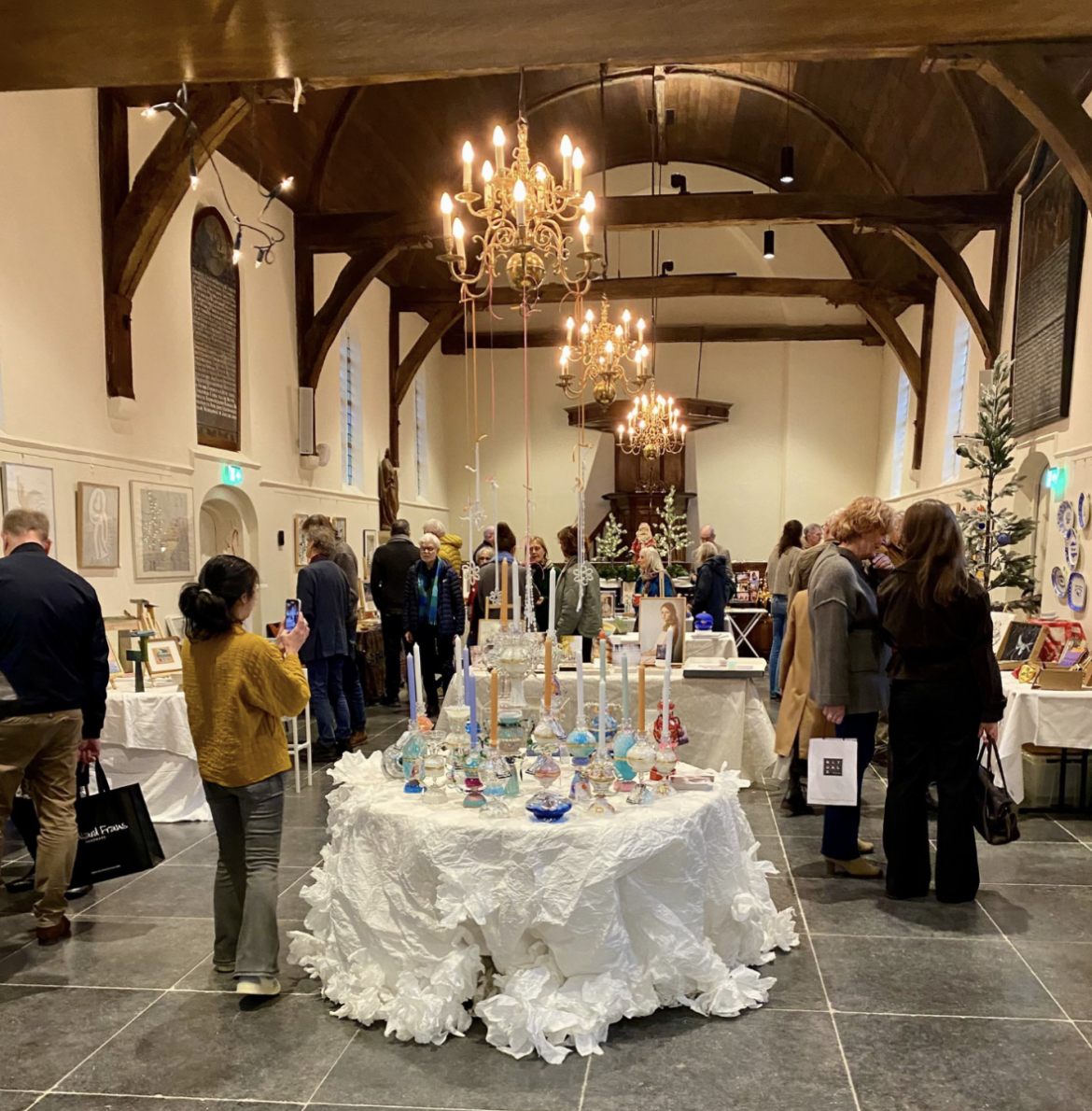 Vandaag laatste dag kunstkerstmarkt in Johanneskerk