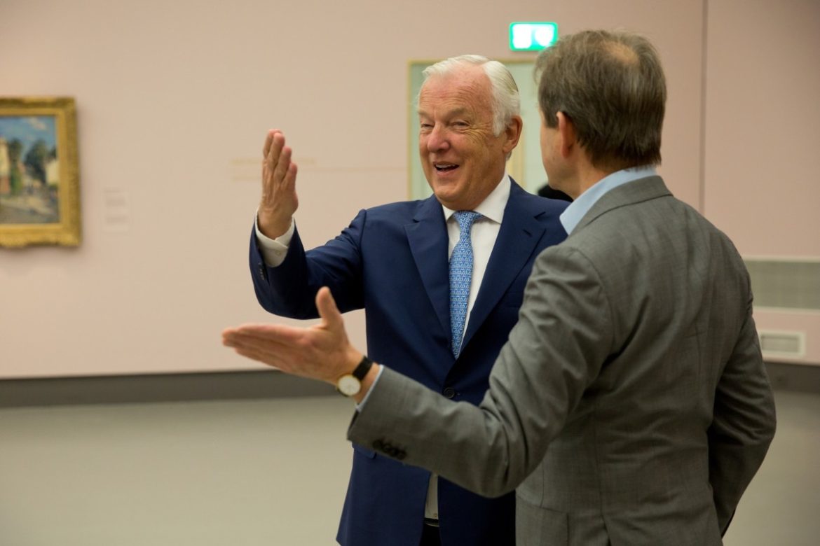 Met grote dankbaarheid neemt `Singer Laren afscheid van John Fentener van Vlissingen.