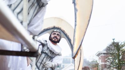 Afgelopen zaterdag was Laren één en al winterse kerstgezelligheid