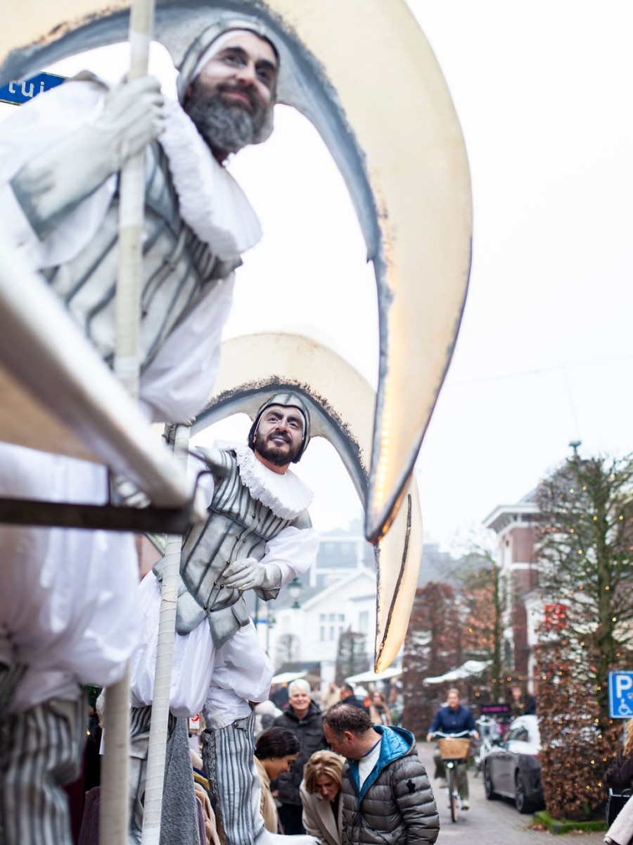 Afgelopen zaterdag was Laren één en al winterse kerstgezelligheid