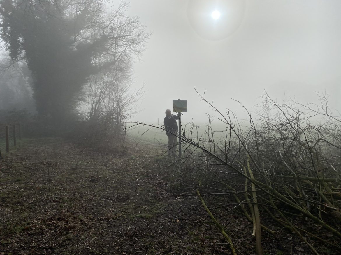 Code geel voor gladheid en mist in groot deel van Nederland: ’Kan tot ver in ochtend duren’