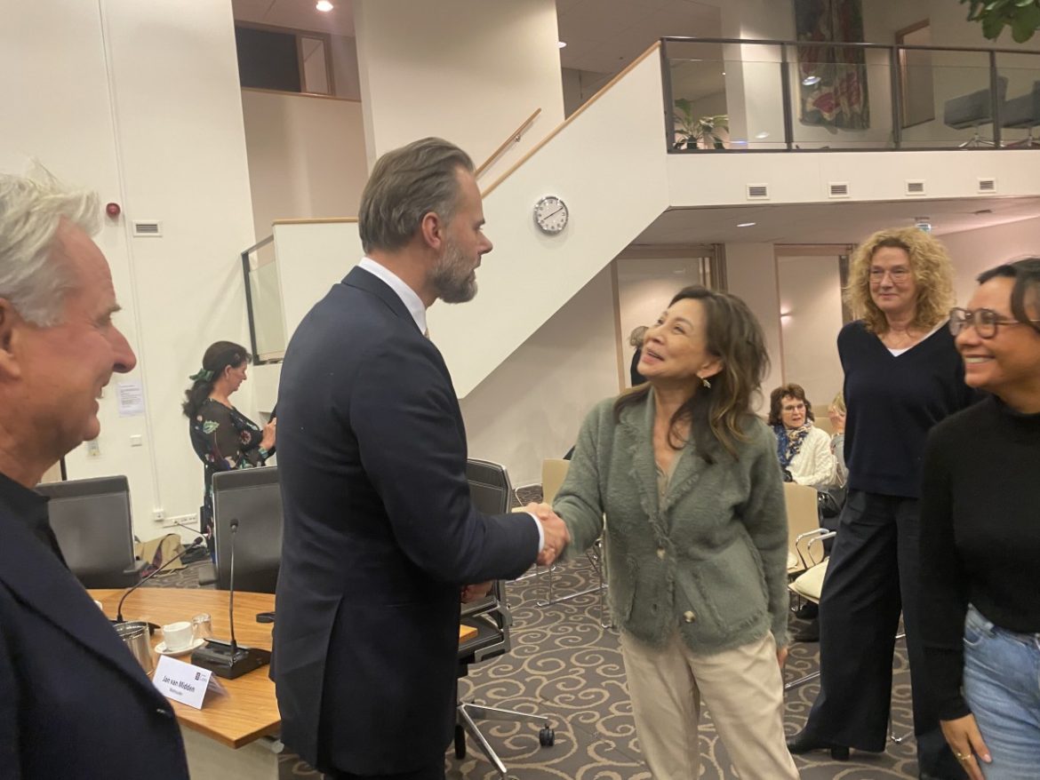 Robert van Rijn wordt voorgedragen als nieuwe burgemeester van Laren. De installatie van de voormalig wethouder in Aalsmeer is op 16 februari.