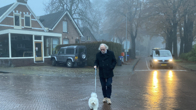 Overheid adviseert baasjes ’Houd je kat binnen en lijn je hond aan’.