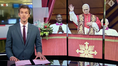 Eerste Urbi et orbi van paus Leo