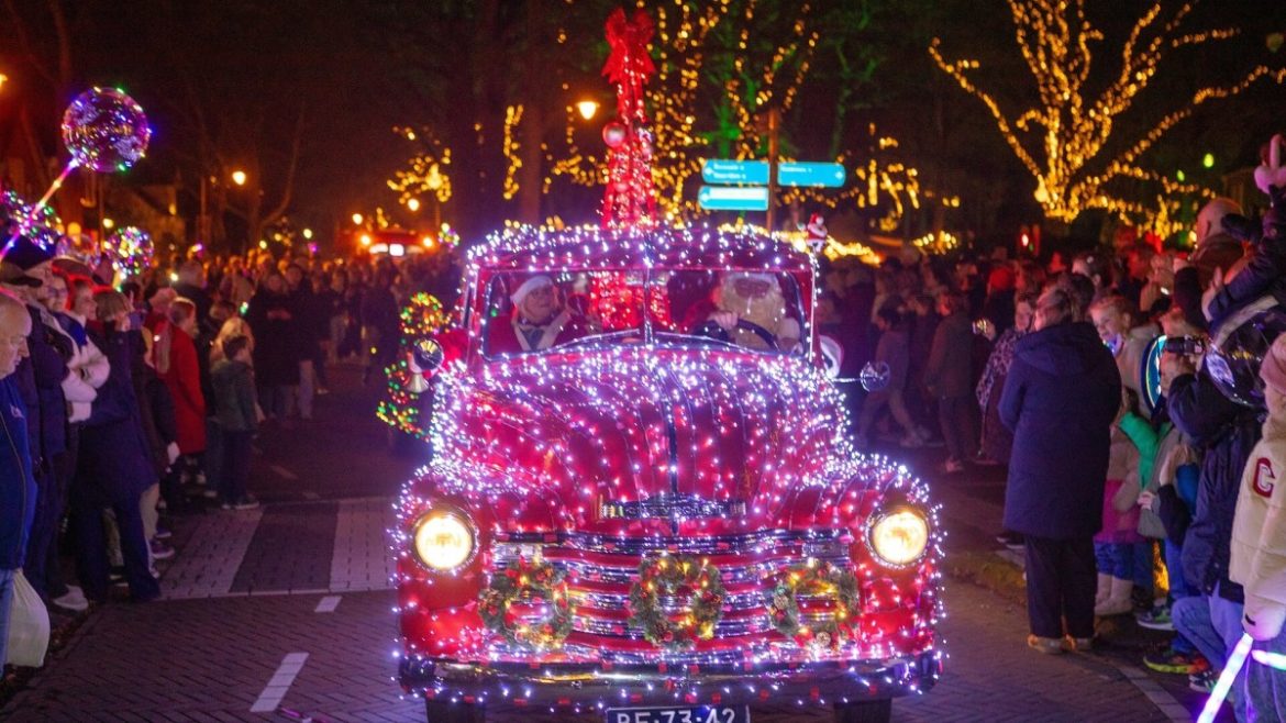 Drukbezochte Lichtjesavond luidt feestdagen in Laren in