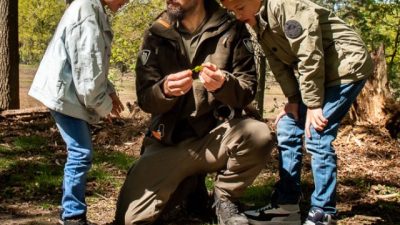 Natuurspeurtocht kinderen 6 tot 10 jaar met ouders en/of grootouders.