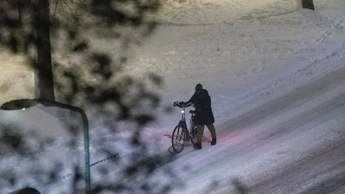 GAD staakt afvalinzameling tot maandag door sneeuw