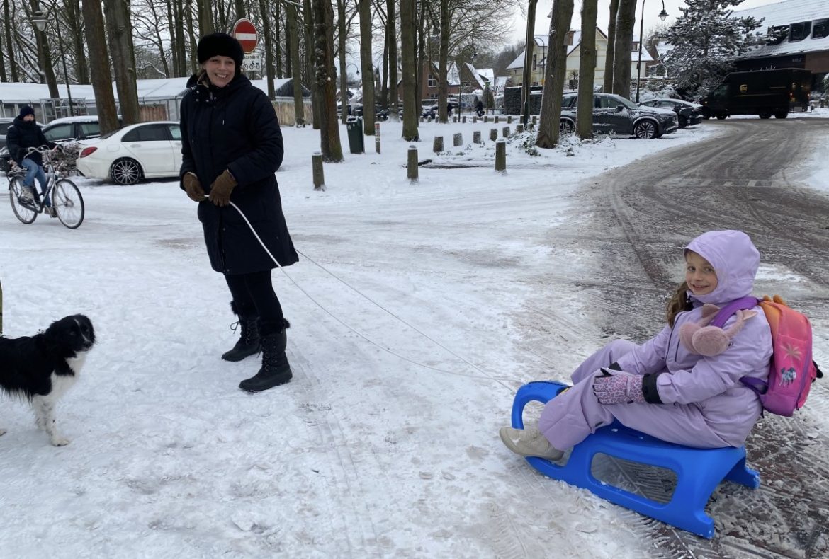  Code geel om gladheid: Rijkswaterstaat roept mensen op rijstijl aan te passen 