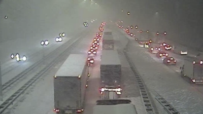 Rijkswaterstaat: Ga in regio Utrecht niet de weg op!