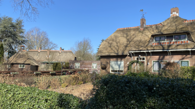 Woningbouwvereniging wil af van monumentale woningen in erfgooiersbuurt Laren