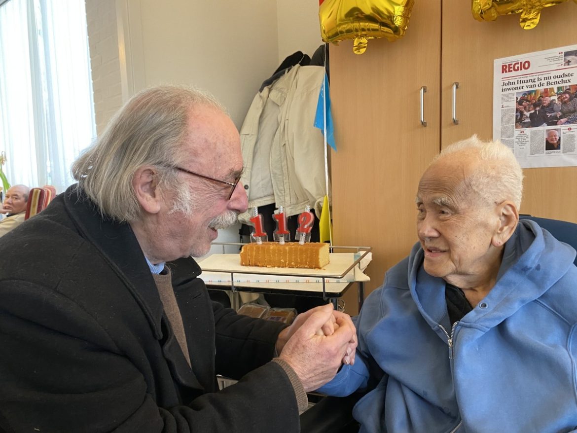 (video) Bol-an feliciteert Larens oudste inwoner, de 112-jarige mijnheer Huang, oudste van de Benelux en op drie na van de hele wereld!