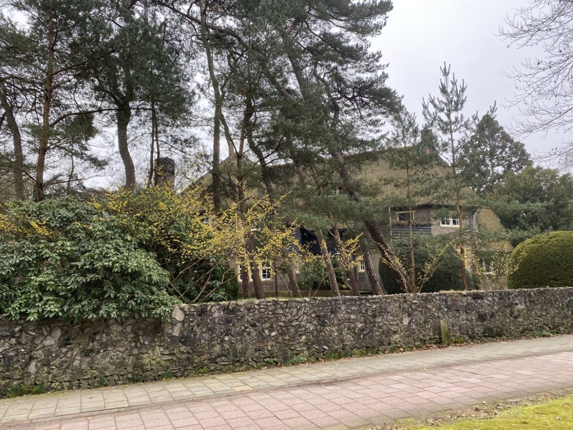 De duurste huizen van Nederland: Blaricum stoot Laren van de troon!