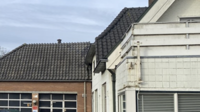 Buurt vraagt zorgvuldige afweging voor de historische dorpskern rond herontwikkeling St.Janstraat 26, voormalige garage Bouman