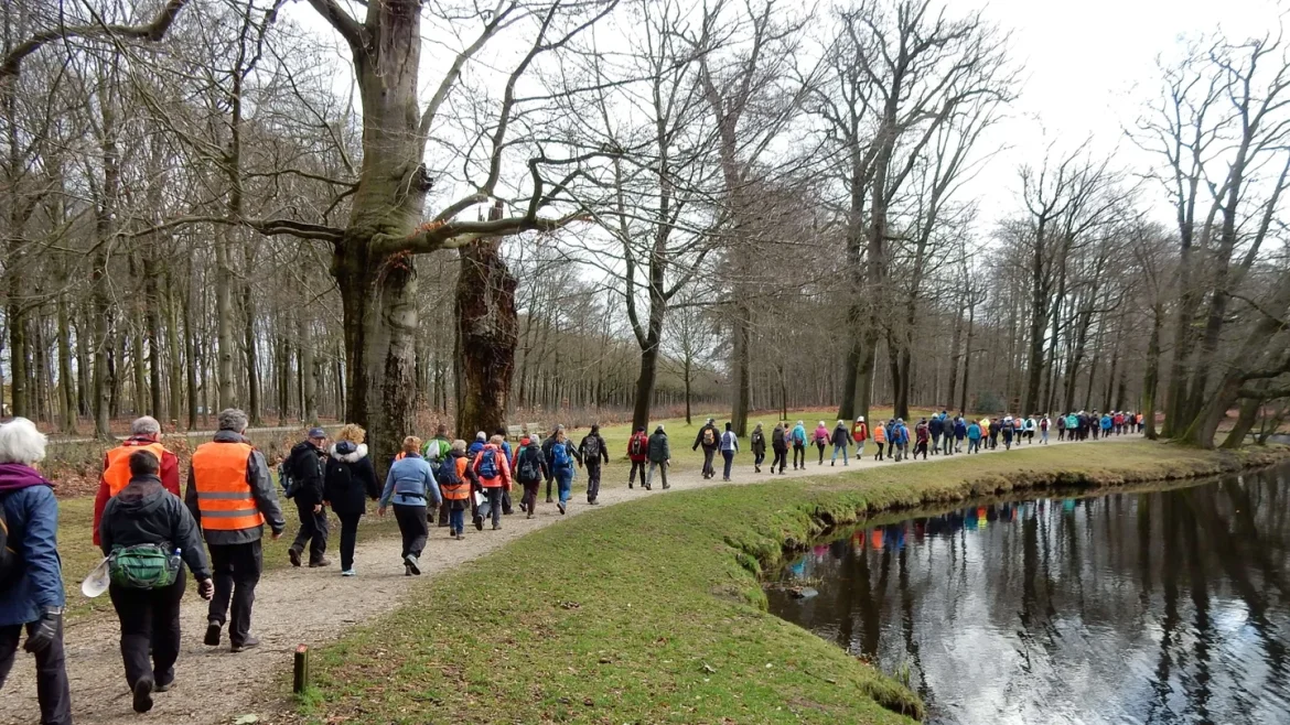 Op stap naar kasteelpark Groeneveld