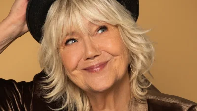 Mathilde Santing in Singertheater: Fidelity