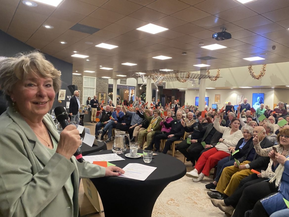 Lijsttrekkersdebat naluisteren bij Radio Laren