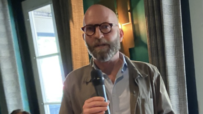 Boze ondernemers in Laren door forse ozb-verhoging: ’De gemeente vult gaten in de begroting over onze rug’