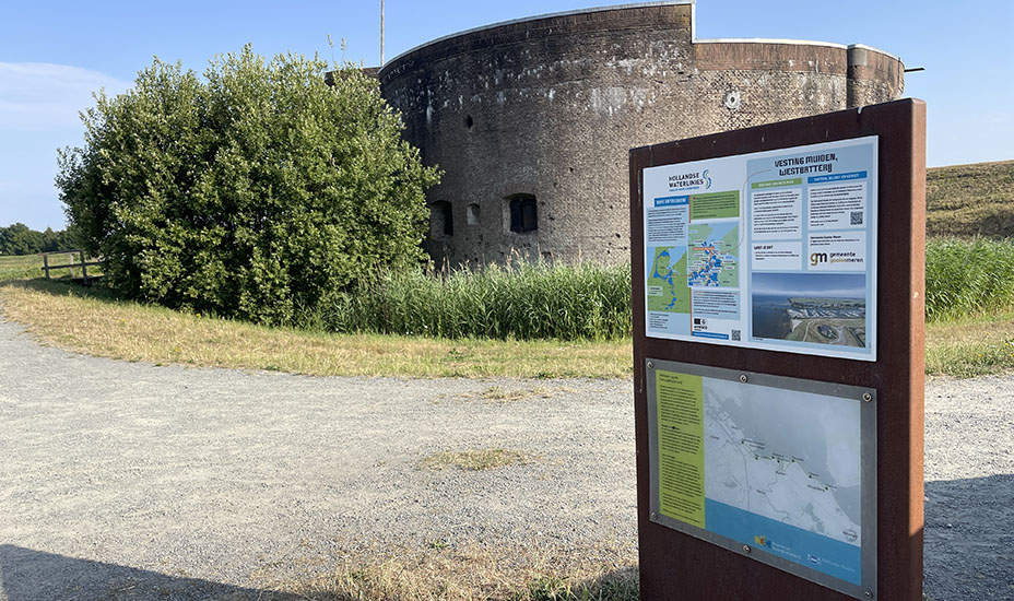 Statenleden krijgen herdenkingsmunt Hollandse Waterlinies
