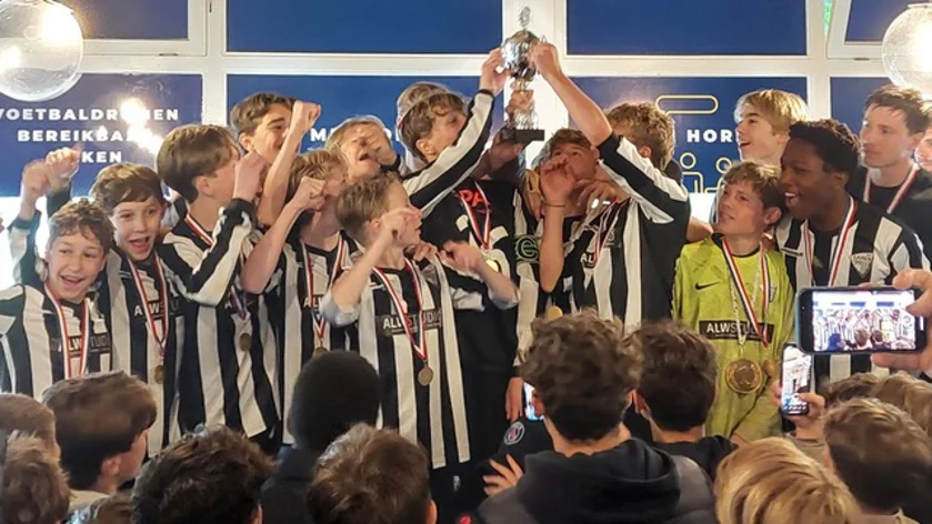 SV Laren ’99 zet jeugd centraal met gratis proeftrainingen