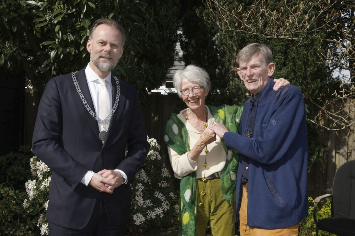 Diamanten huwelijk voor echtpaar Wolda