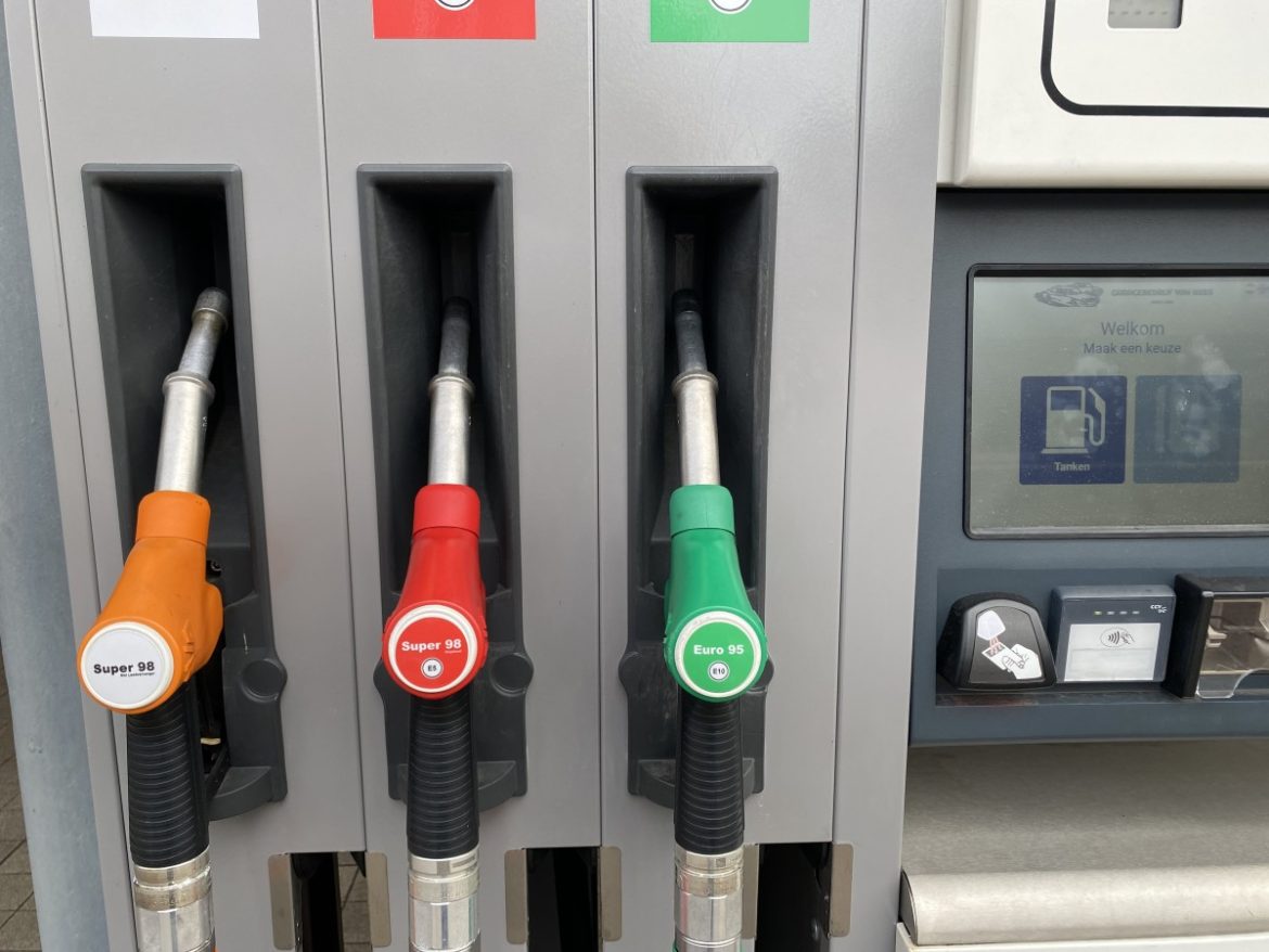 Prijs aan de pomp weer omhoog…