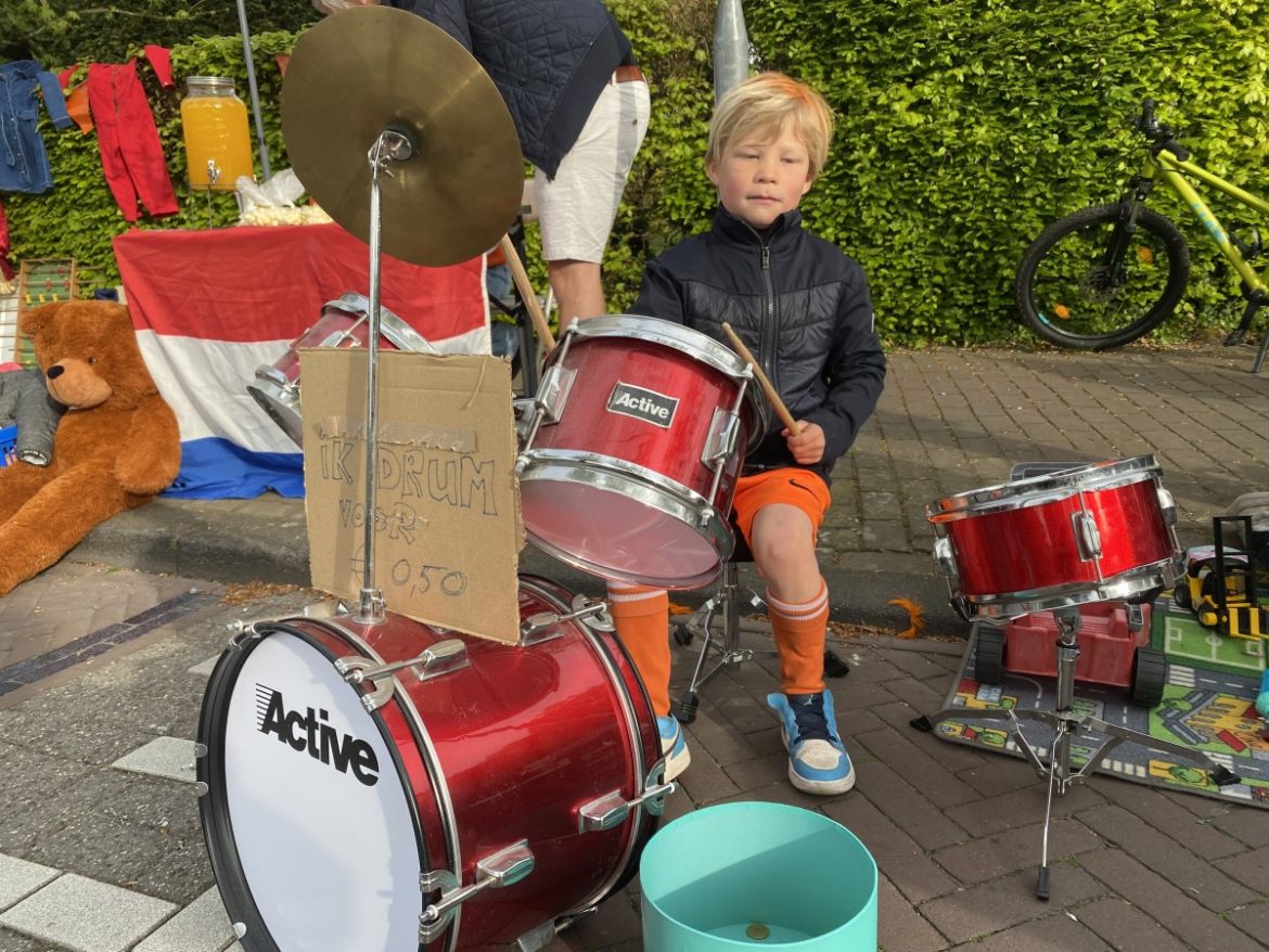 (fotorepo Piekiesmarkt trapt feestelijkheden af