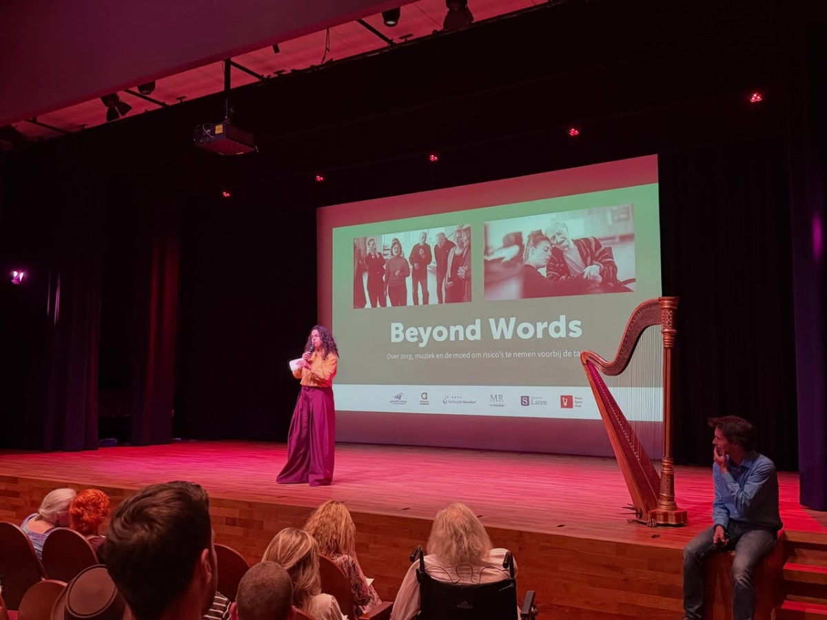 Wat een bijzondere en inspirerende bijeenkomst was het afgelopen donderdag in het Rosa Spier Huis.