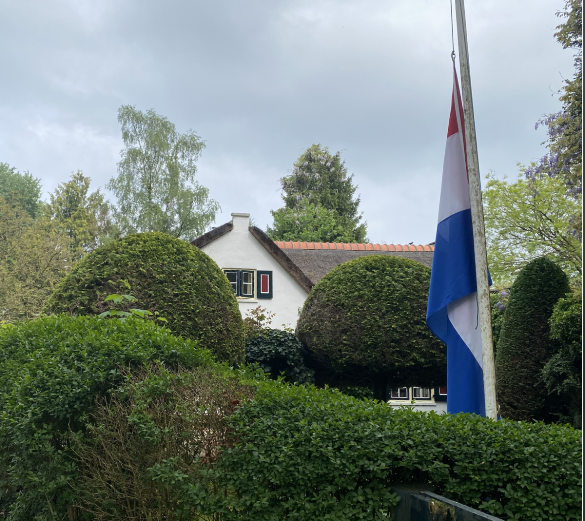 Halfstok vlaggen op 4 mei…en 7 vragen over 4 mei