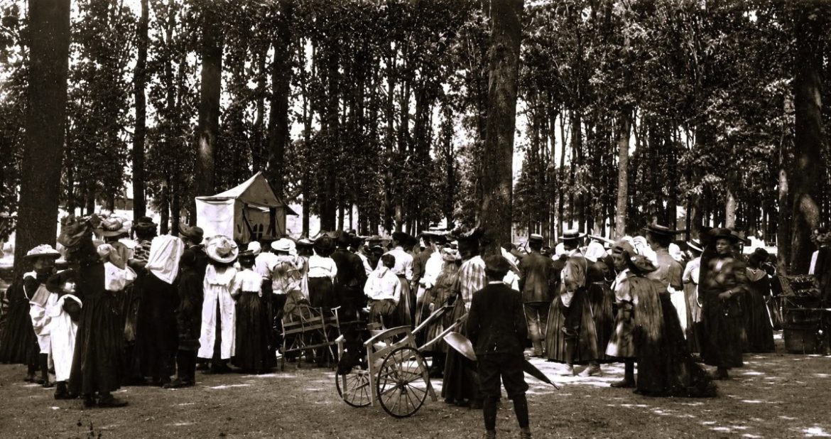 Poppenkast op de Brink 1907…