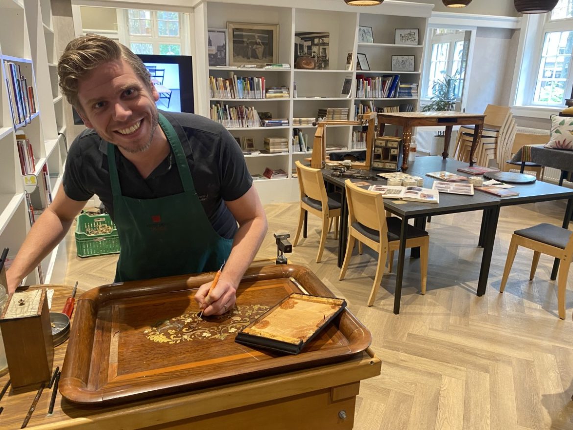 Restauratie antieke meubels