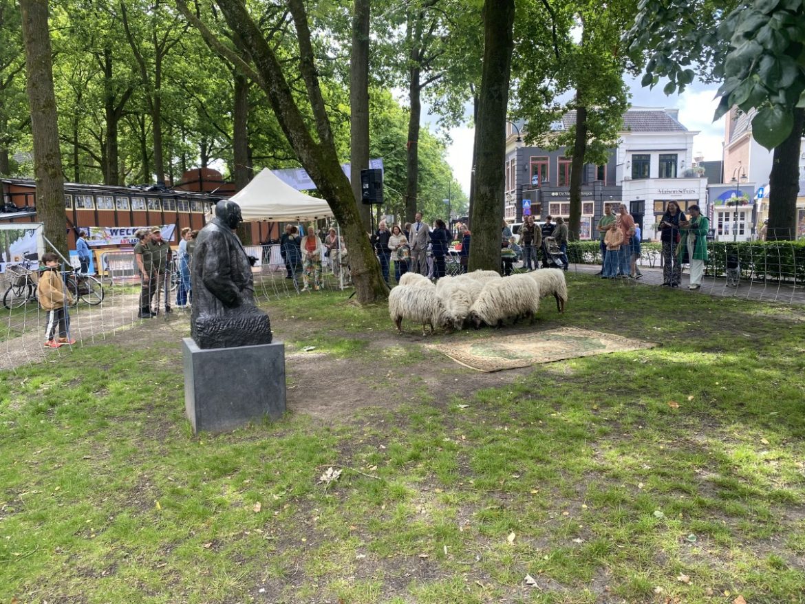 En plein-air schilder wedstrijd op de Brink