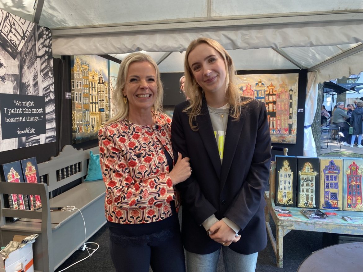 Hanneke Setz  trending topic op Larense kunstbeurs