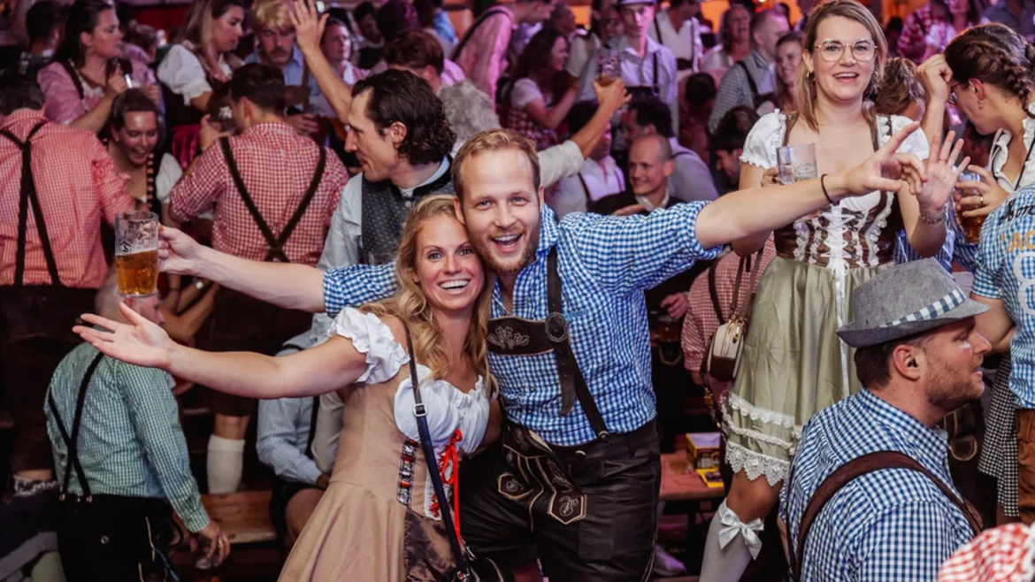 Oktoberfest Laren verwacht opnieuw uitverkocht huis: ‘Voor velen een jaarlijkse traditie’